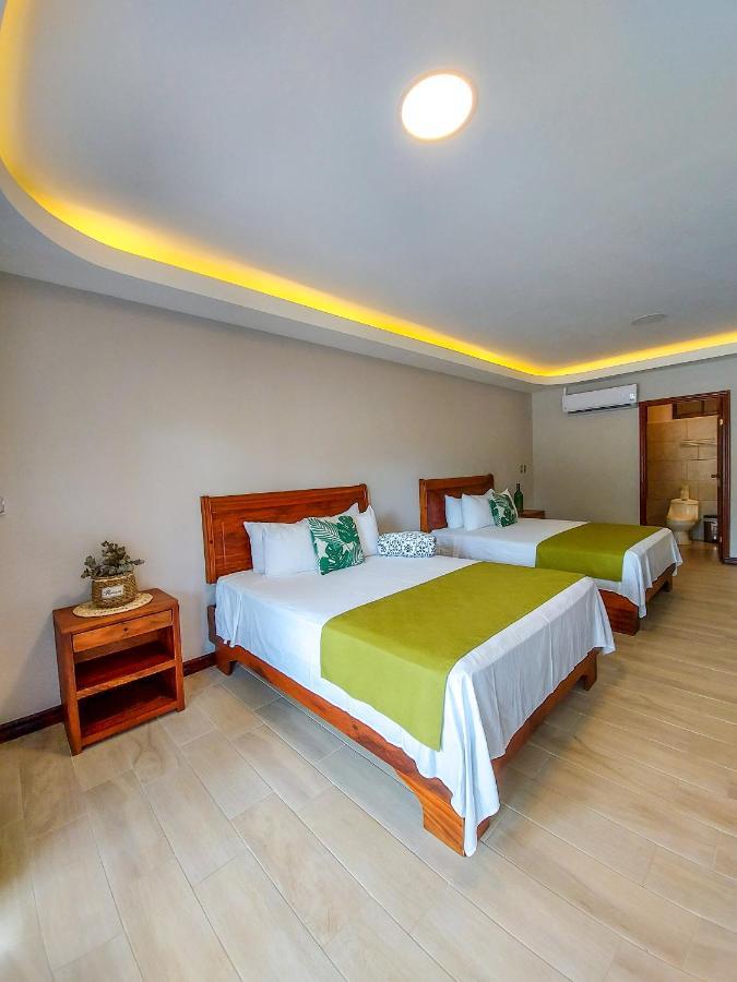 Hotel Amira Puerto Carrillo Extérieur photo